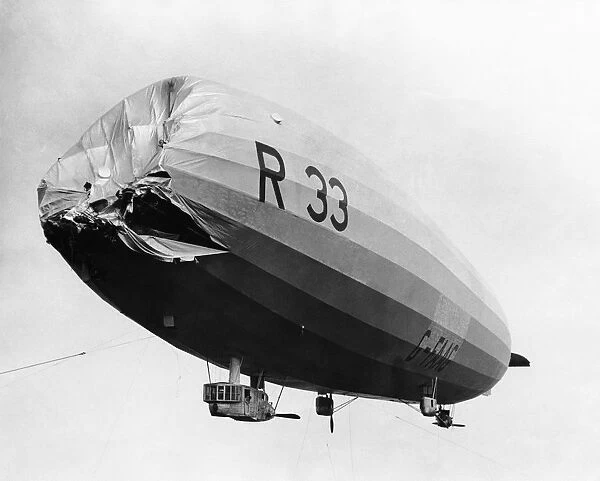 Airship R33 with a Damaged Nose after Breaking from her ?