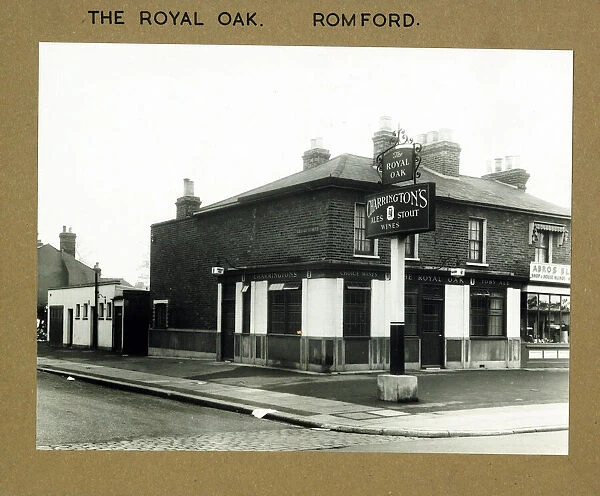 Photograph of Royal Oak PH, Romford, Essex