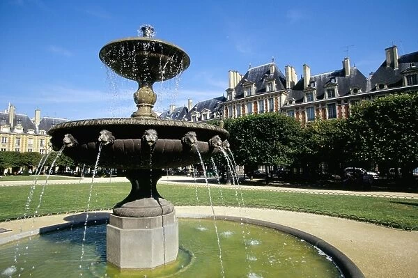 Fountain, Place des Vosges, 3e district, Paris, France, Europe