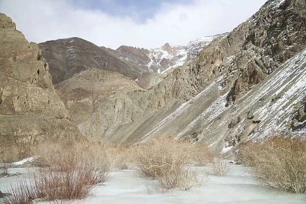 Frozen river in Rumbak Valley, Hemis National Park, Ladakh, India, Asia