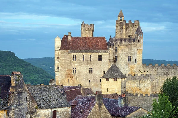 Beynac-et-Cazenac castle and medieval houses, Dordogne Department, Aquitaine, France