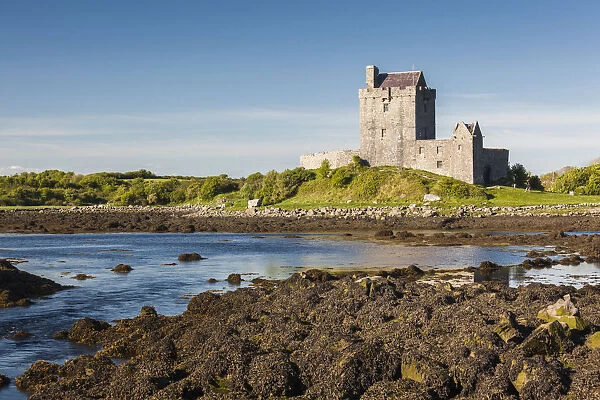 Ireland, County Galway, Kinvara, Dunguaire Castle