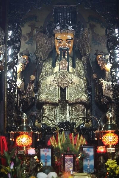Jade Emperor Pagoda main shrine