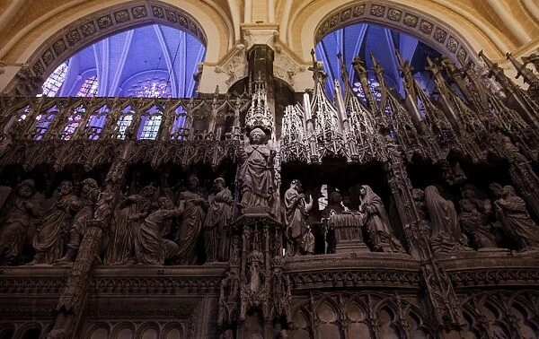 Carved 16th-century chancel screen with sculptures, Cathedral of Notre Dame in Chartres