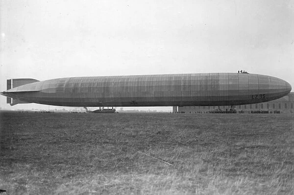 Zeppelin. circa 1914: German Zeppelin used in raids on French strategic