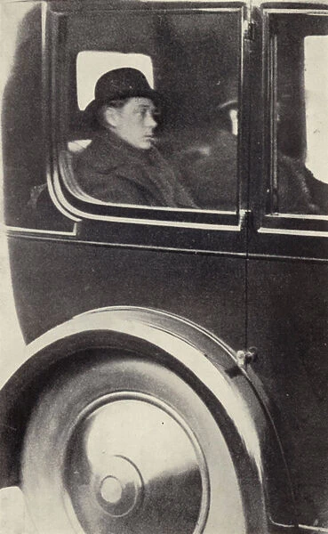 King Edward VIII leaving Sandringham after his fathers death (b  /  w photo)