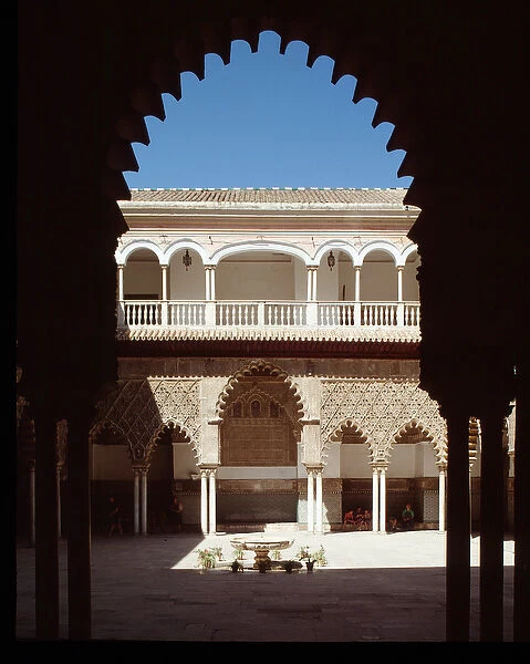 Mudejar art: view of the Courtyard of the Maidens