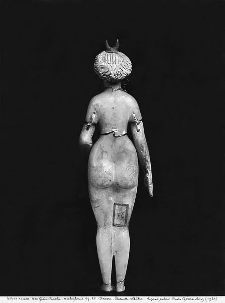 Statuette of a nude female, back view, 3rd-2nd century BC (alabaster