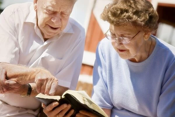 Couple Study Bible Together