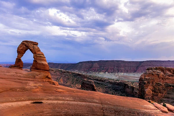 Delicate Arch in Arches National Park, Moab, Grand County, Utah, USA