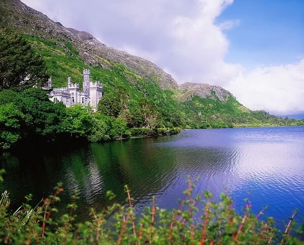 Co Galway, Ireland, Kylemore Abbey
