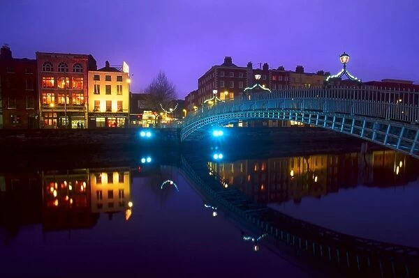 Ha penny Bridge, Dublin, Ireland