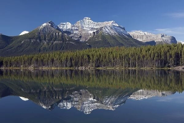 Lake Hebert, Banff National Park; Banff National Park, Alberta, Canada
