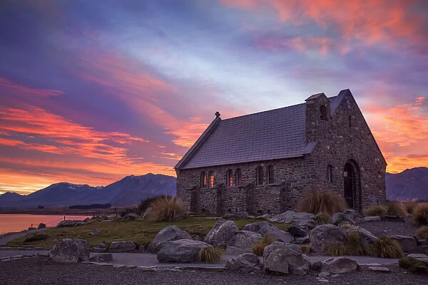 Lake Tekapo and the Church of the Good Shepherd at sunset, Canterbury, New Zealand