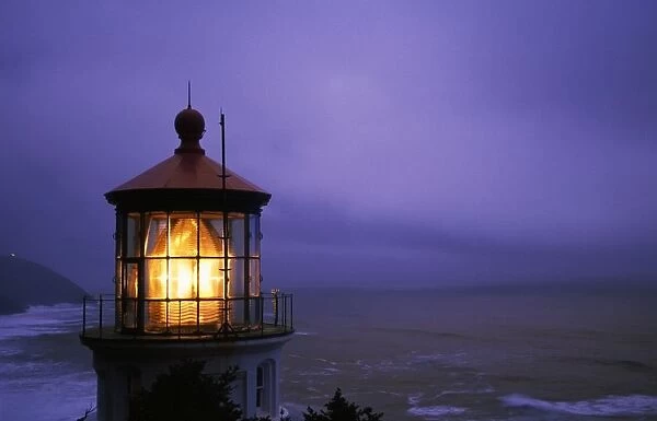Lighthouse At Heceta Head, Oregon, Usa