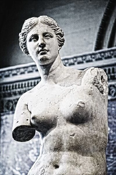 Louvre, Paris, France; Statue Or Venus De Milo