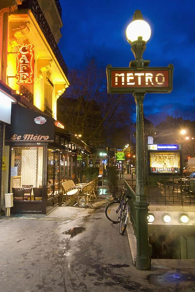 Maubert-Mutualite Metro Station And Cafe At Dawn In The Latin Quarter (Quartier Latin) On The Left Bank, Paris, France