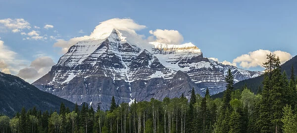 Mount Robson, Mount Robson Provincial Park; British Columbia, Canada