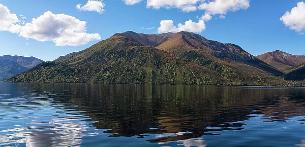 Reflection Mountain Beautiful Lake Water Wilderness