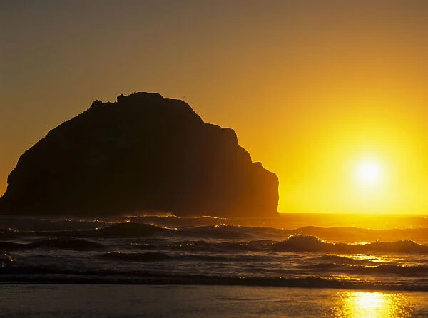The Sun Sets Near Face Rock; Bandon, Oregon, United States Of America