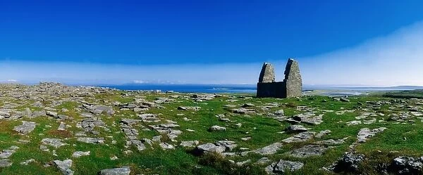 Teampoll Bheamain, Inishmore, Aran Islands, Co Galway, Ireland