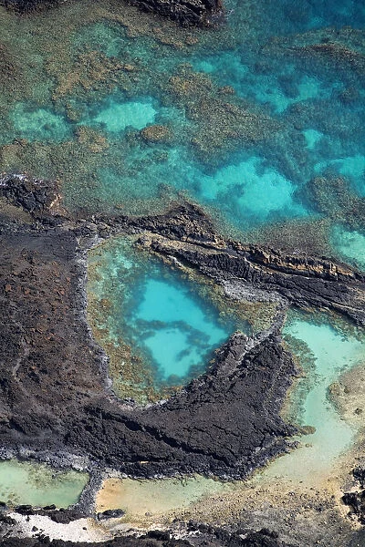 USA, Hawaii, view from above; La Perouse Bay, Ahihi Kinau Natural Preserve
