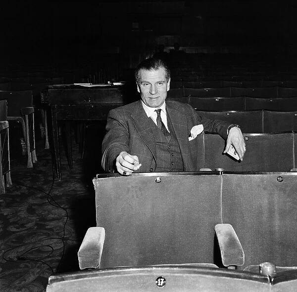 Laurence Olivier pictured at the Opera House, Manchester