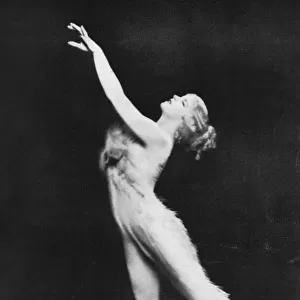 A portrait of the dancer Harriet Hoctor, 1930