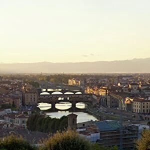 Panoramic view of Ponte Vecchio, River Arno, Palazzo Vecchio and Duomo from Piazzale Michelangelo