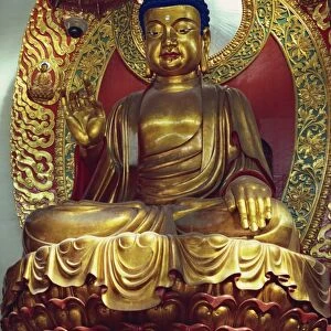 Statue of the Buddha in the main hall of the Ling Yinx Temple, dating from the Ming dynasty