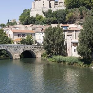 View of Pont Vieux from Pont Neuf, River Orb, Cathedrale St. -Nazaire, Beziers
