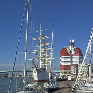Yachts moored near the Uitken lookout in Gothenburg
