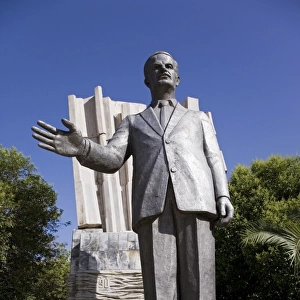 A giant statue of Hafez al-Assad in downtown Damascus