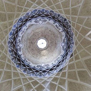 Iran, Southeastern Iran, Kerman, End to End Bazaar, ornamental ceiling