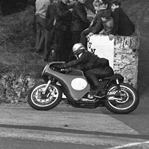 Vin Duckett (AJS) 1966 Junior TT
