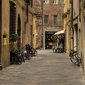 Italy, Lucca street