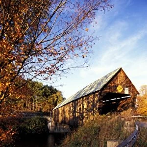 North America, United States, Vermont, Woodstock. The Lincoln Covered Bridge built