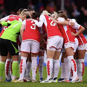Arsenal Women's Team Huddles Before Kickoff Against Brighton & Hove Albion (Barclays Women's Super League, 2023-24)