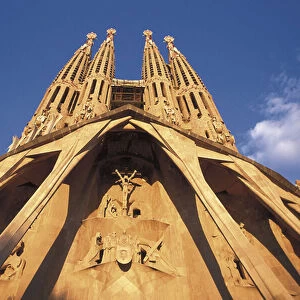 The Basilica de la Sagrada Familia (Holy Family), 1884-1926 (photo)
