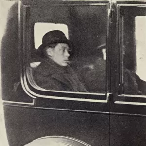 King Edward VIII leaving Sandringham after his fathers death (b / w photo)