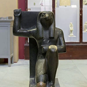 Statue of Horus, Egyptian Museum, Cairo, Egypt