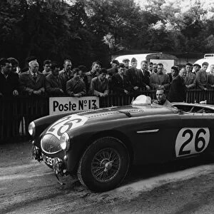 1955 Le Mans 24 hours: Lance Macklin / Les Leston, retired, at scruiterneering, portrait