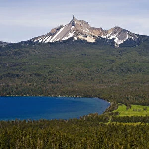 Diamond Lake And Mount Thielsen In Umpqua National Forest; Oregon, United States Of America