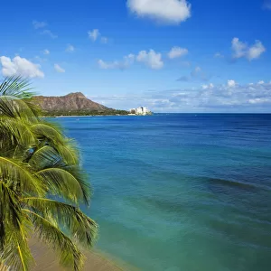 USA, Hawaii, Honolulu, View of Diamond Head; Waikiki