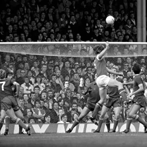 Division 1 football. Arsenal 1 v. Leicester 0. October 1980 LF04-38-040