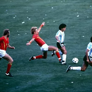 World Cup 1982 Group 3 Argentina 0 Belgium 1 Maradona gets tackled